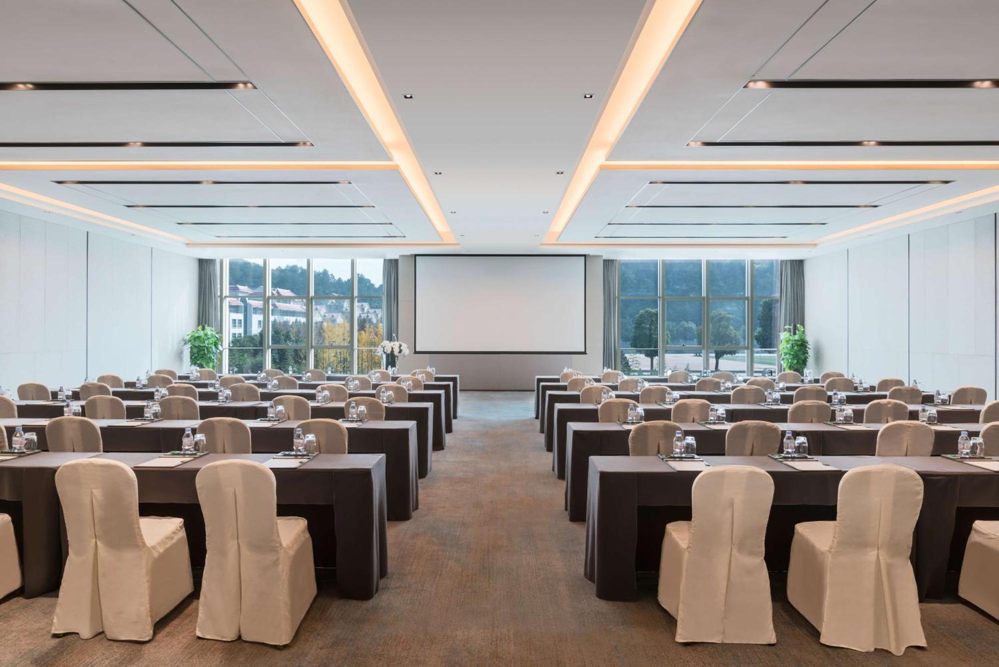 Doubletree By Hilton Hotel Shiyan Shiyan (Hubei) Exterior foto