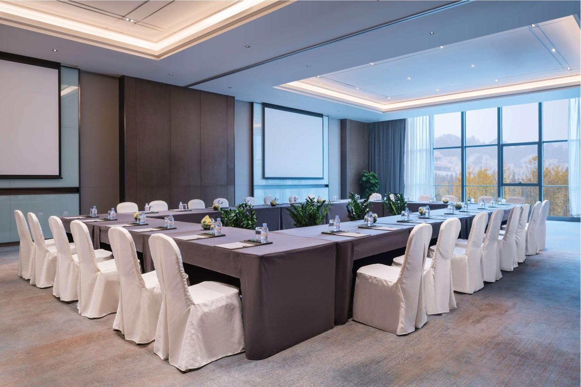 Doubletree By Hilton Hotel Shiyan Shiyan (Hubei) Exterior foto